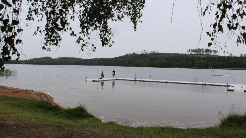 Alla badsugna kan nu återigen bege sig till Stjärneviksbadet Djursdala för svalkande bad och lek. 
