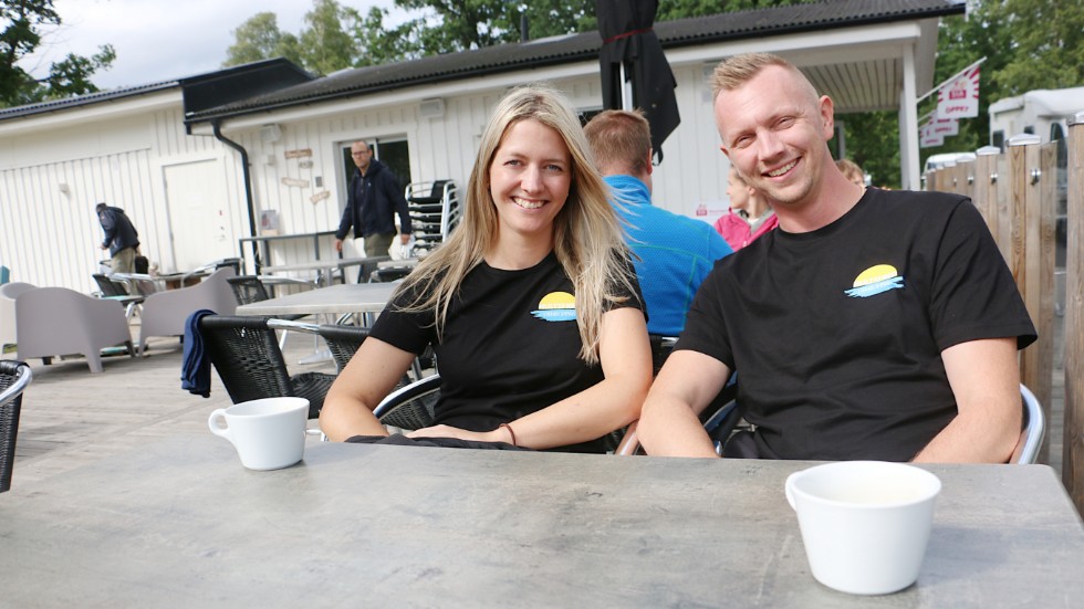 Hultsfreds Strandcamping har fått en flygande start på sommaren. Och bokningsläget är gott framöver också, tycker Erica Hammarlund och Rickard Hägglund som driver anläggningen.