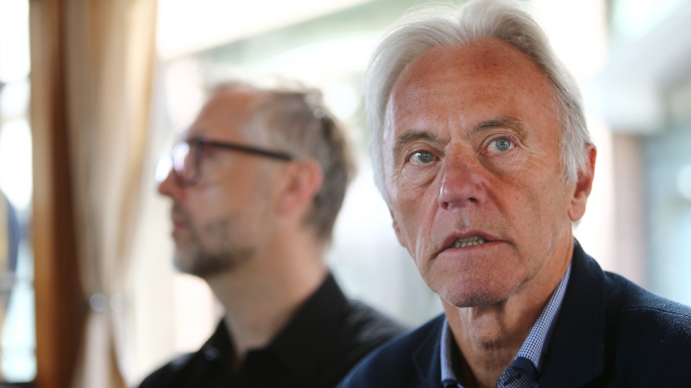 "Jag använde ett dumt ord. Jag skrev sexy", säger Reidar Svedahl (L) om konversationen med den unga kvinnliga KD-politikern.