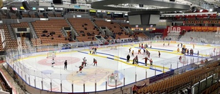 Hundratals tjejer samlades för att spela hockey – i Coop Norrbotten Arena • Luleåstjärnan: "Jag blev glad när jag såg hur många de var"