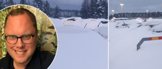 Hundratals bilar helt översnöade på Skellefteå Airport – efter helgens snökanoner: ”Många gav upp och beställde taxi”