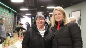 Många ville gå på Bryggarens julmarknad i Västervik •  Besökaren Linda: "Det är roligt att det är en julmarknad i stan"