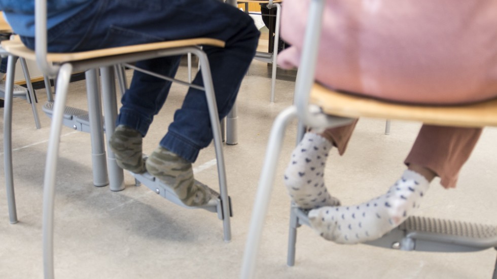 Insändarskribenten tyckar att politikerna i Skellefteå ska tänka mer på skolbarnen.