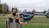 Marcus unika jobb: Hänger från helikopter över elledningar