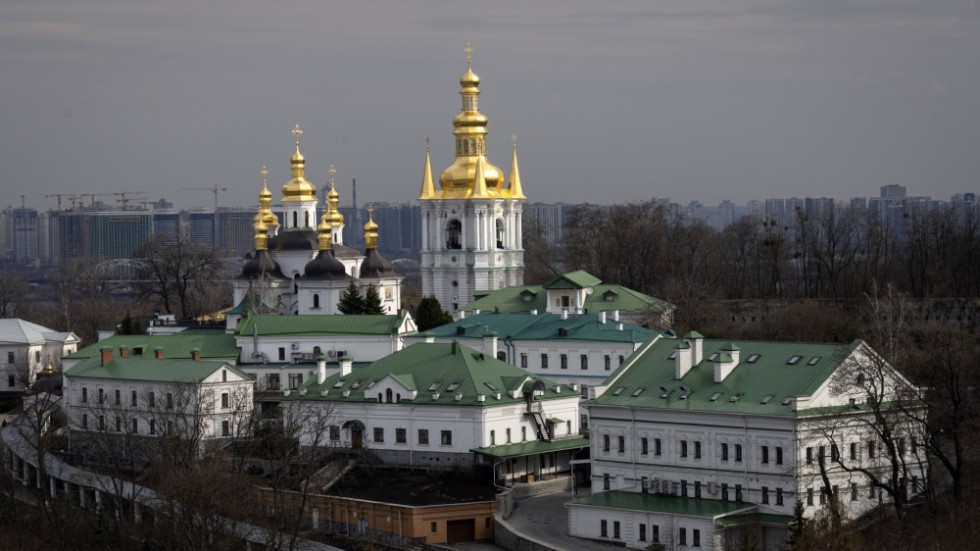 Munkar i klostret Petjerska i Kiev hotas av avhysning.