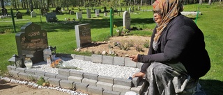 Sewda om året efter mordet: "Jag är fortfarande Abdimaliks mamma även om han inte lever längre, jag tänker hela tiden på honom"