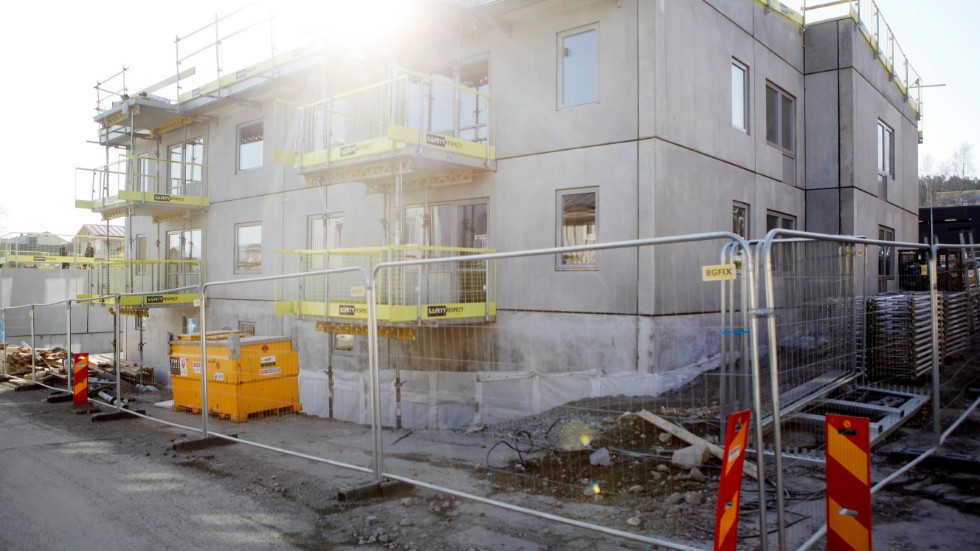 Alltför få bostäder byggs i Sverige, och nu måste politiken ta sitt ansvar.