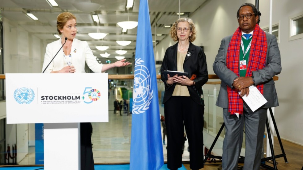 Sveriges klimat- och miljöminister Annika Strandhäll håller pressträff tillsammans med FN:s miljöchef Inger Andersen och Kenyas miljöminister Keriako Tobiko.