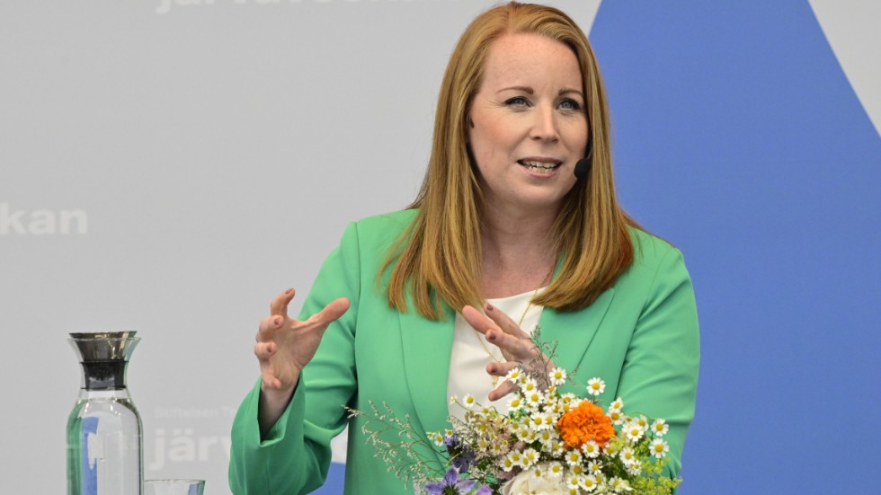 Centerpartiets partiledare Annie Lööf talar under Järvaveckan.