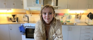 Uppsalastudenten Eveline bor hellre i korridor än i lägenhet 