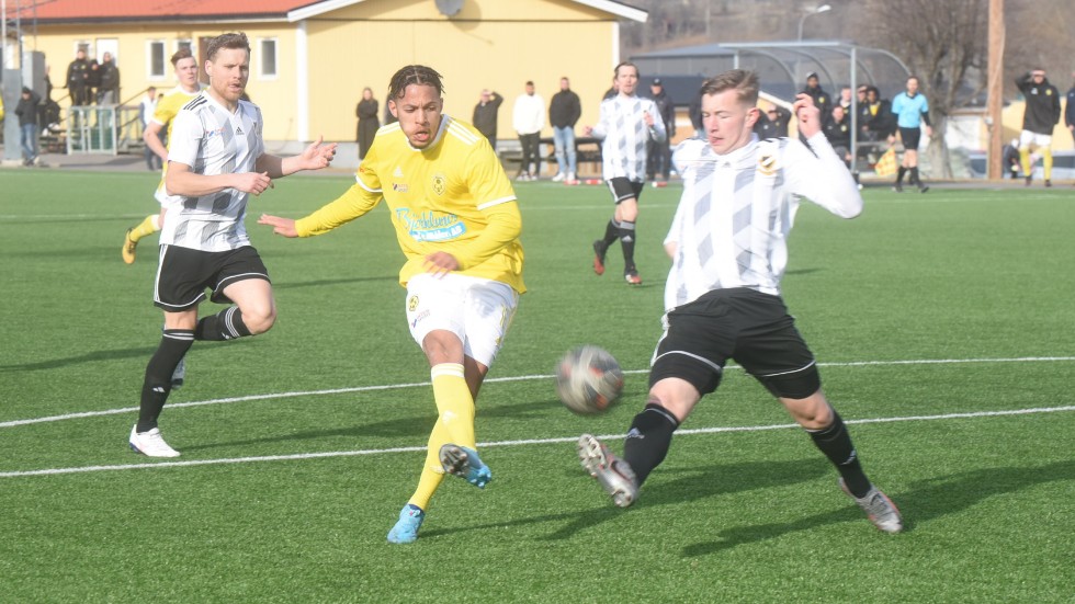 Kisa och Rimforsa spelade ett spännande derby i Östgötacupen som RIF tog hem efter straffar.