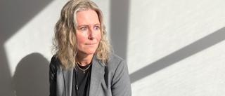 Nina, 51, fick vänta flera månader på bröstcancerbehandlingen – som till slut blev av i Örebro: "Är det vettigt?"