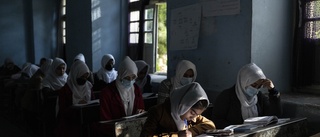 Flickors skolgång stoppad i Afghanistan