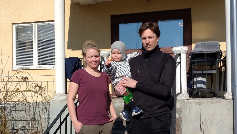 Jennie Knutsson och Folke Pleijert ska ge husrum åt sex flyktingar på en gård utanför Mörlunda.