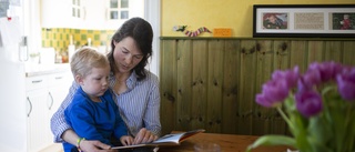 Sexbarnsmamman Karin, 38, om valet att bli hemmaförälder: ”Kan vila i att det här är min stora uppgift nu” • Karin om: ✔ Ekonomin ✔ Förskolenorm ✔ Begreppet "Kvinnofälla"