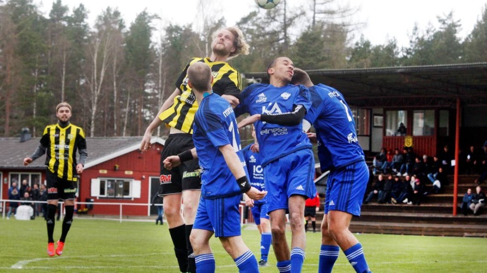 Matchen mellan Gullringen och IFK Österbymo kommer inte spelas på Gullemon som planerat, utan i Vimmerby.