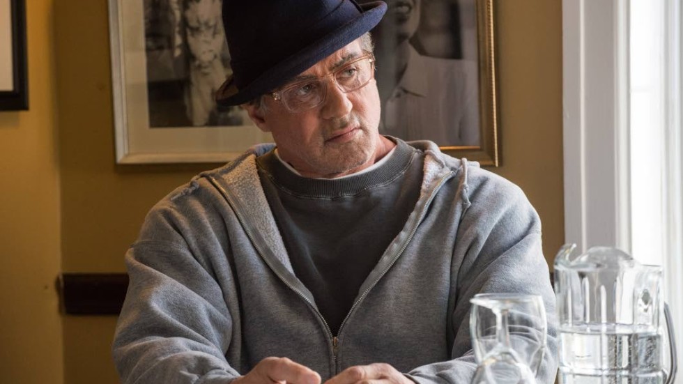 Tilllbaka. Sylvester Stallone är Oscarsnominerad för bästa manliga biroll i "Creed" där han spelar en åldrad Rocky Balboa.