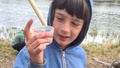 Natursnokande barn hittade larver och maskar