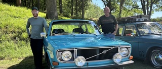 Christoffer och Peter äger en gammal Volvo ihop – "drömbil"