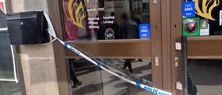 Polisen har spärrat av nöjesställe i centrala Linköping