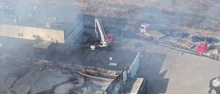 Jättebrand i lagerlokal i Norrköping
