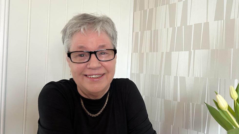 Efter 45 år på äldreboendets rehabavdelning i Boxholm går Yvonne Svanström i pension. Nu ska hon ta hand om sig själv, gå promenader och simma. 