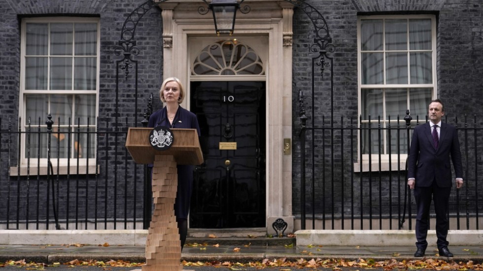 Storbritanniens premiärminister Liz Truss under sitt avgångstal.