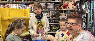 Legolust på Leklust – tv-kändisarna från Lego masters Sverige besökte butiken 