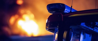 Utryckning efter till brinnande bilar i Motala
