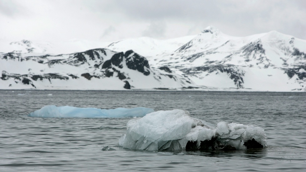 Antarktis isar smälter allt snabbare. Arkivbild.