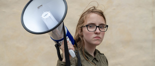 18-åriga Ia från Linköping tar strid mot Greenpeace för kärnkraft