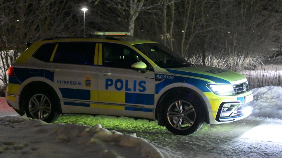Polisinsats i Linköping och Mjärdevi efter ett misstänkt mordförsök på lördagen. 