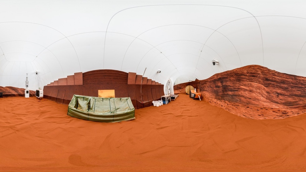 En 360-gradersvy över Mars-simulationen på Nasas rymdcenter utanför Houston.