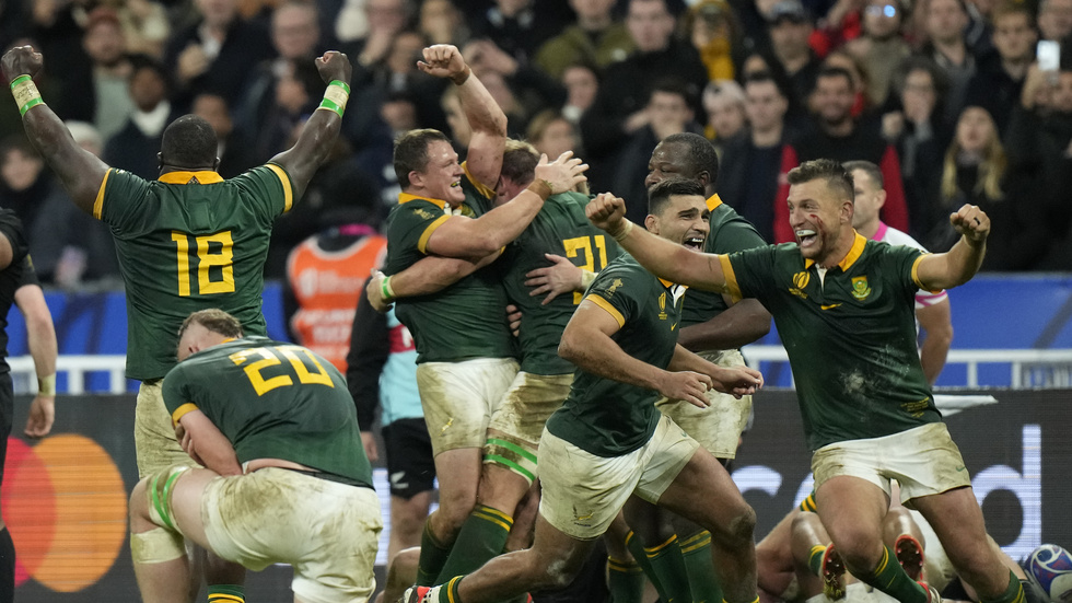 Sydafrikas landslag försvarade VM-guldet mot Nya Zeeland i Paris sent på lördagskvällen.