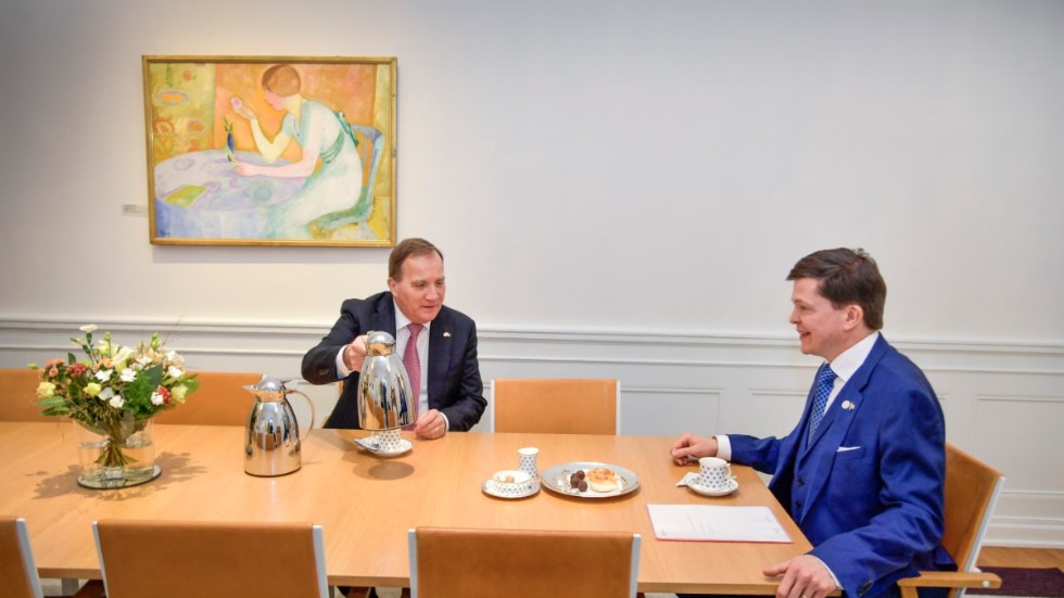 Slutpunkten. Stefan Löfven tar en kopp kaffe hos talmannen Andreas Norlén efter att ha lämnat statsministeruppdraget. Flera händelser tidigare under dagen bäddade för detta.