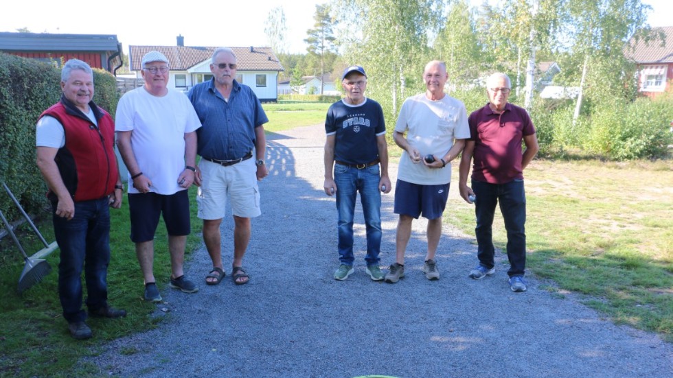 Lag Vaktstigen, Seppo Lahti, Börje Eklund och Jonny Ebbesson har mött lag Rekrytstigen med Sture Olofsson, Urban Wigren och Curt-Ove Johansson över 200 gånger.