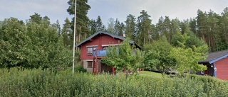 65-åring ny ägare till 90-talshus i Malmköping - 3 000 000 kronor blev priset