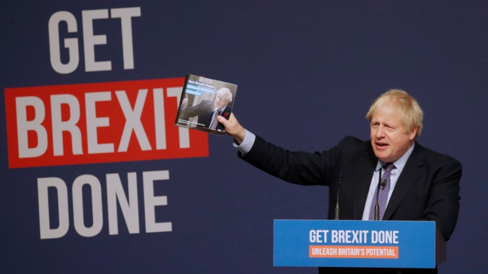 Boris Johnson, som representerade mindre än hälften av de 67,3 procent som hade röstat, var den som bestämde att Storbritannien skulle lämna EU. Det gör inte det brittiska valsystemet demokratiskt, tycker debattören.