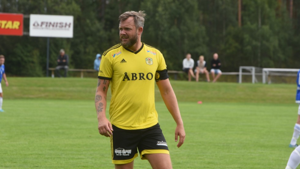 Rickard Thuressons Vimmerby IF har fått spela sina flesta matcher på Bruksvallen i Storebro i år till följd av att bytet av konstrgräset på Arena Ceos inte blev av i år.
