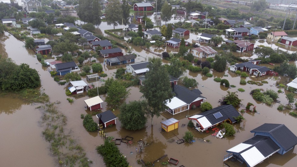 Risken för översvämning väntas öka. Bilden visar ett bostadsområde vid Södra Kungsvägen i Gävle efter de kraftiga skyfallen 2021.