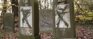 Fängelse för skadegörelse av judiska gravar