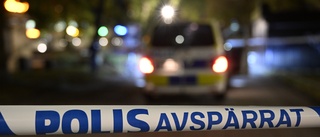 25-åring som sköts av polis i Lidköping häktas