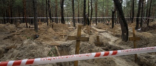 Ukraina: 447 kroppar hittade i massgravarna