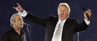 John Farnham fri från cancern