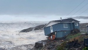 "Många hus har förlorats till havet"