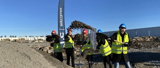 Nya logistikcentrat – stort som elva fotbollsplaner • Här ska upp till 300 nya jobb i Enköping skapas
