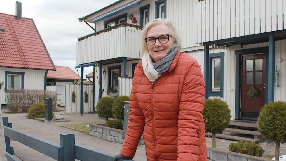 Anette Svensson har jobbat på Glamox i 35 år. Nu söker hon flitigt efter nytt jobb. "Det är tufft känslomässigt, jag har aldrig behövt göra det tidigare, och på Glamox är vi som en stor familj. Många har varit länge".