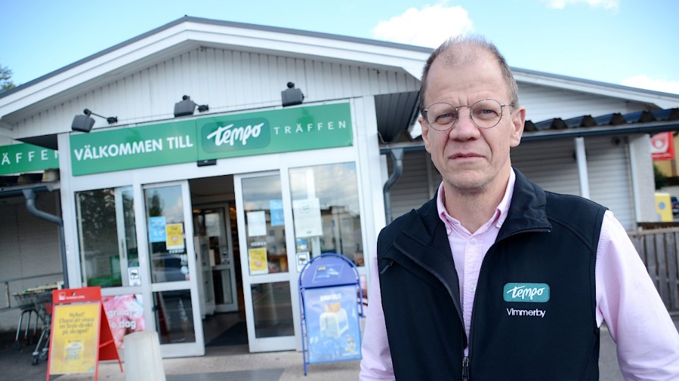 Dagligvaruhandeln klarar sig, men för sällanköps-butiker förvärras läget ju längre tiden går, konstaterar Björn Johansson, ordförande för Vimmerby Handel.