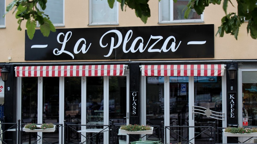 Nu har glasscaféet La Plaza stängt för säsongen. 
