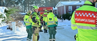 Räddningstjänsten om villabranden: "Mycket rök "